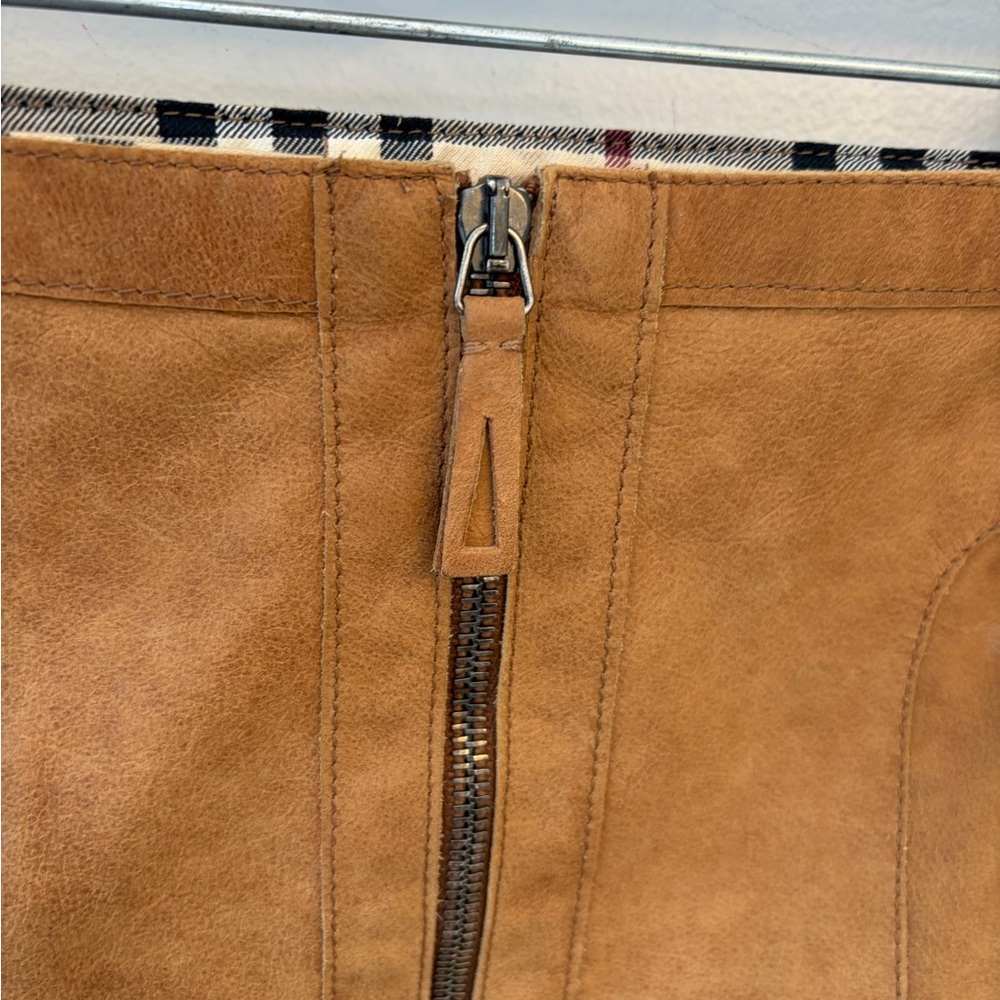 Burberry London Brown distressed Leather mini  Skirt classic pattern full zip 8 - Picture 3 of 14